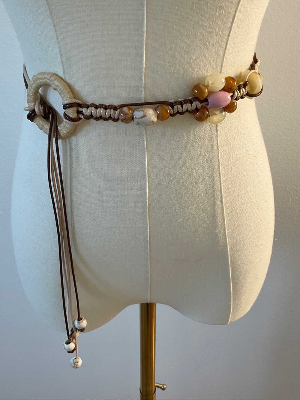 Brown Beaded Waist Belt with Cream Ring - Picture 2 of 8